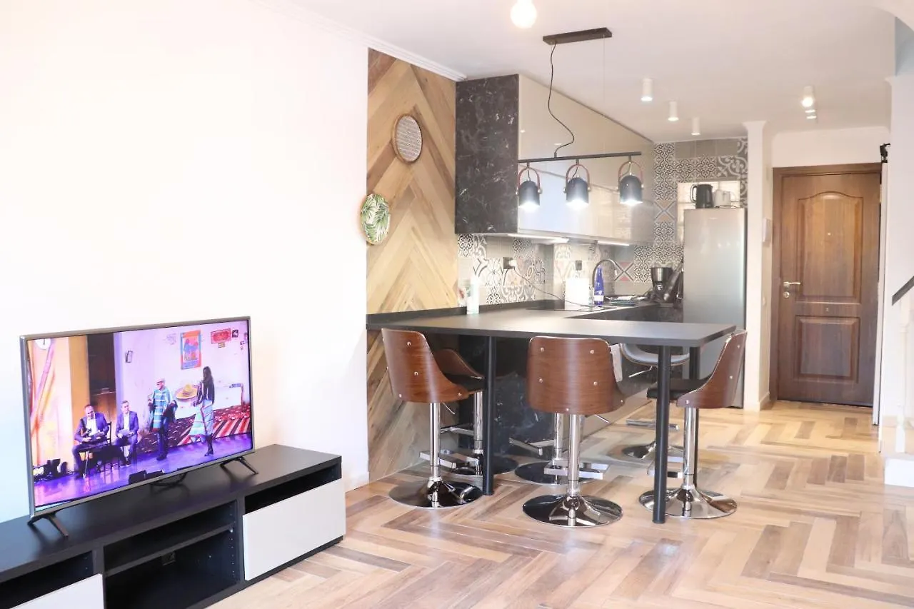 Lux Lovely 3 Bedroom Duplex With Solarium In Centre Of Playa Las Americas Arona  Apartment Arona (Tenerife)